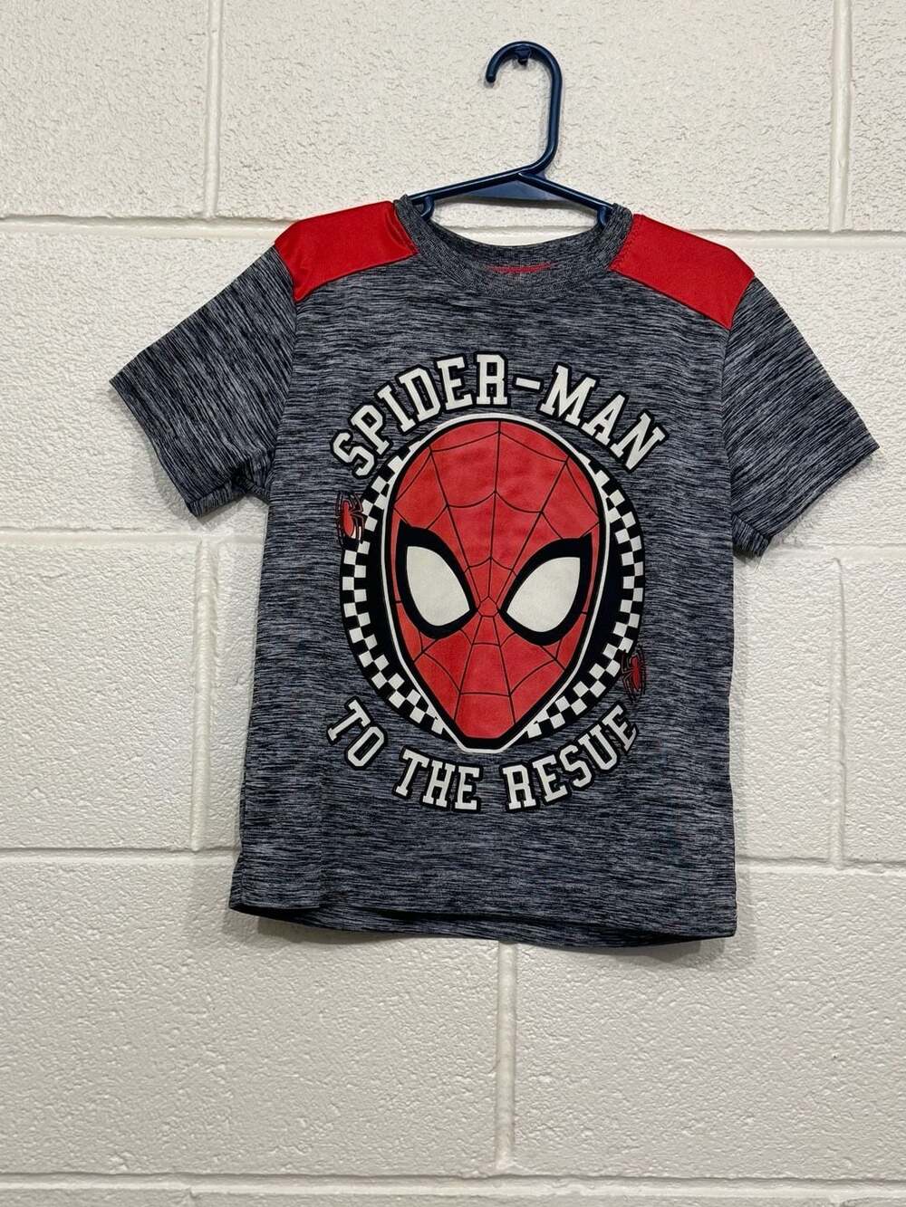 Marvel Spider-Man Boys T-Shirt, Gray with Red Shoulders, Size 6